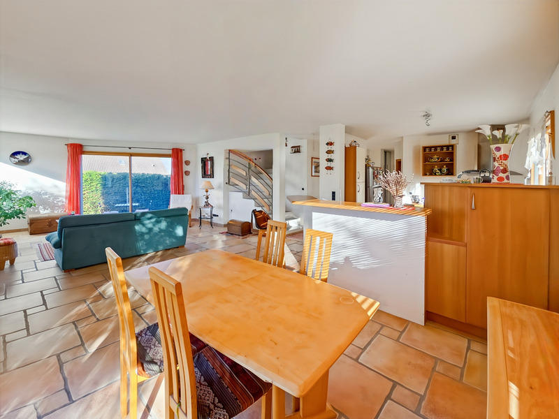 Maison - 140 m² - 7 pièces