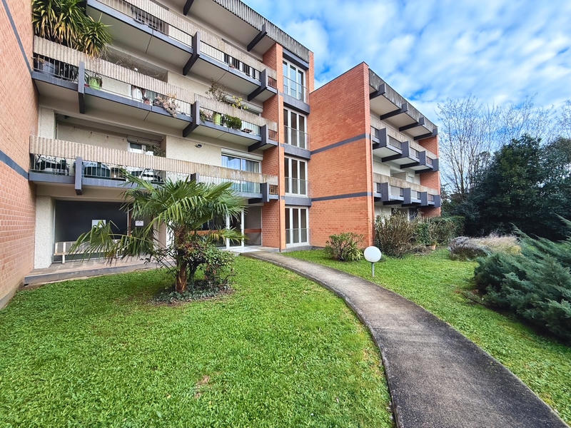 Appartement - 94 m² - 4 pièces