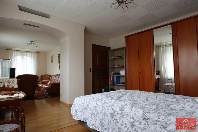 Maison - 181 m² - 5 pièces