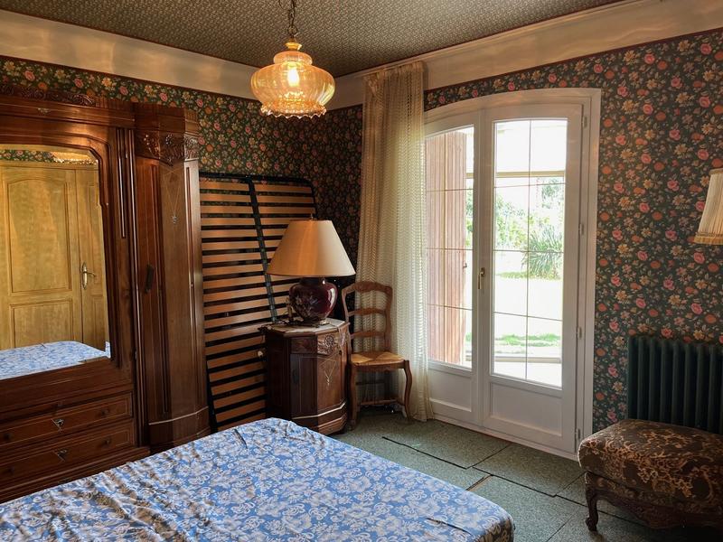 Maison - 259 m² - 9 pièces