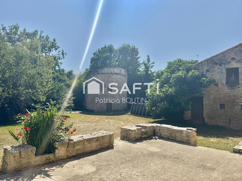 Maison - 256 m² - 6 pièces