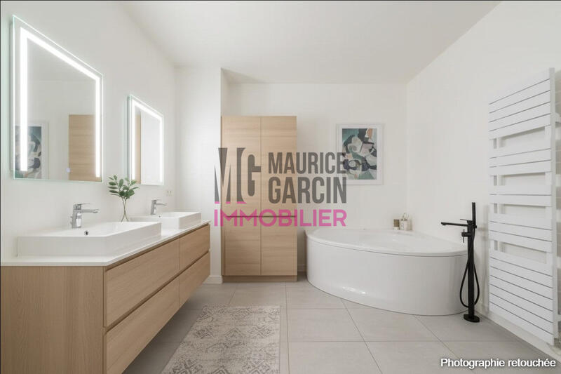 Appartement - 115 m² - 3 pièces