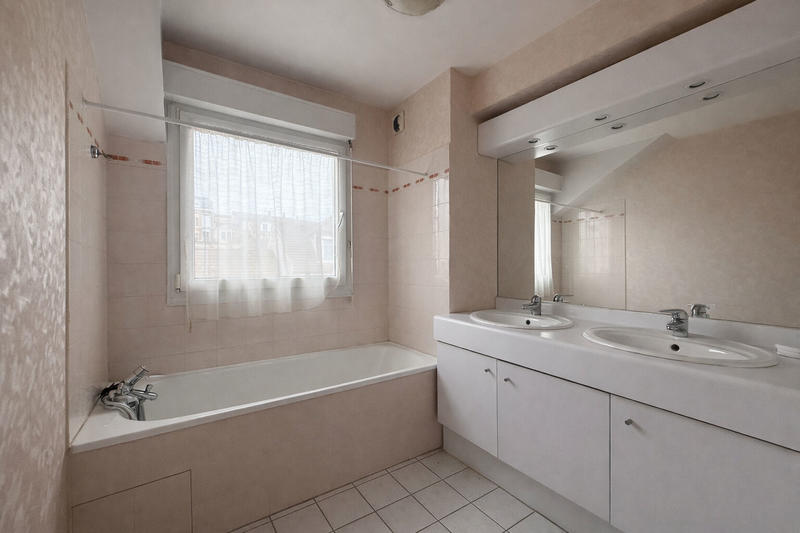 Appartement - 84 m² - 4 pièces