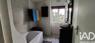 Maison - 229 m² - 7 pièces