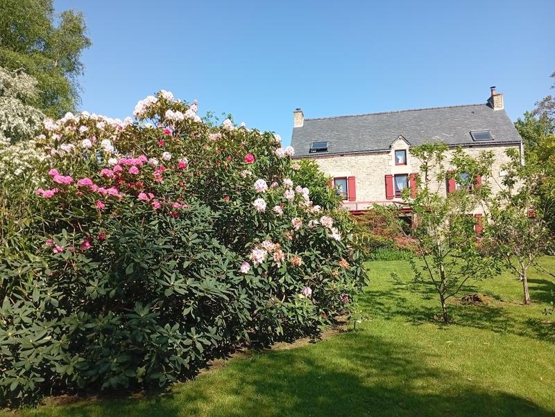 Maison - 228 m² - 10 pièces