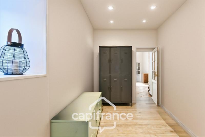 Maison - 268 m² - 10 pièces