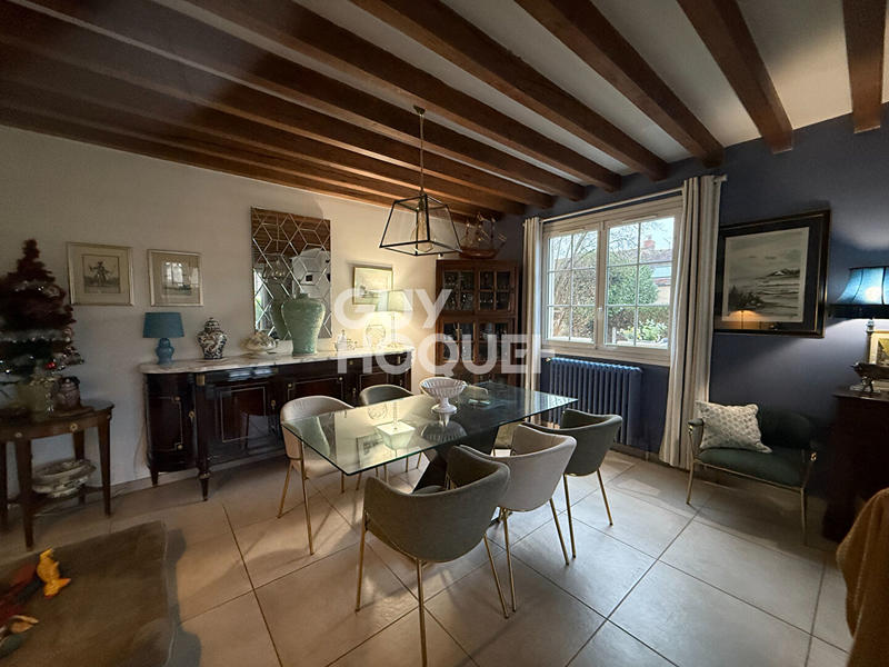 Maison - 163 m² - 7 pièces