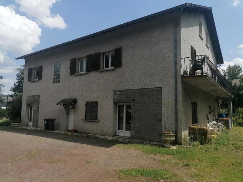 Maison - 299 m² - 9 pièces