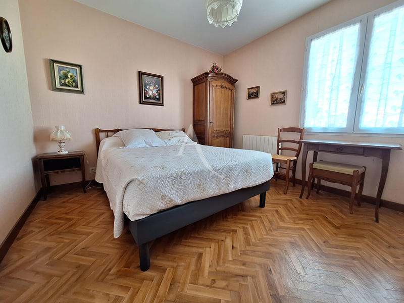 Maison - 160 m² - 8 pièces