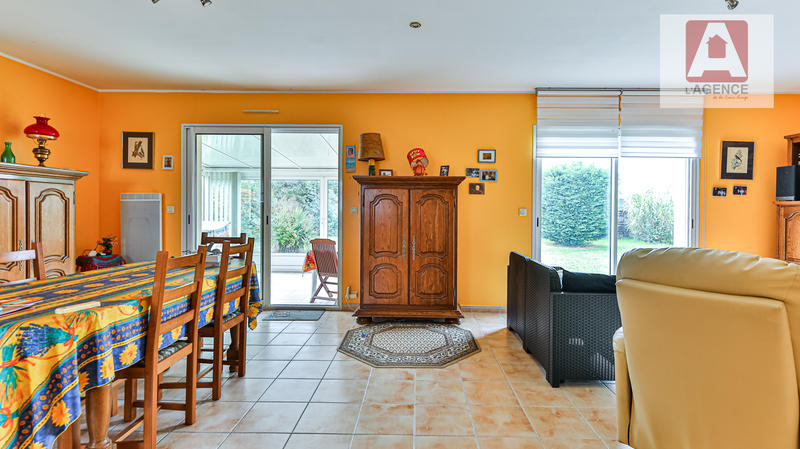 Maison - 95 m² - 5 pièces