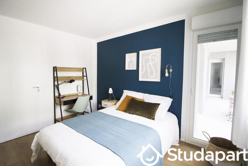 Chambre - 10 m² - 1 pièce