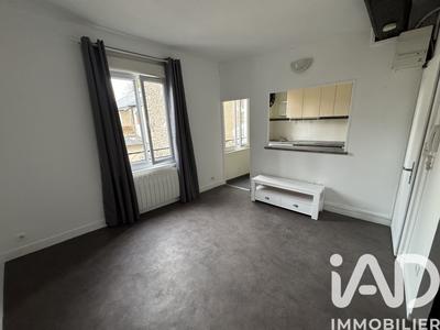 Studio - 24 m² - 1 pièce