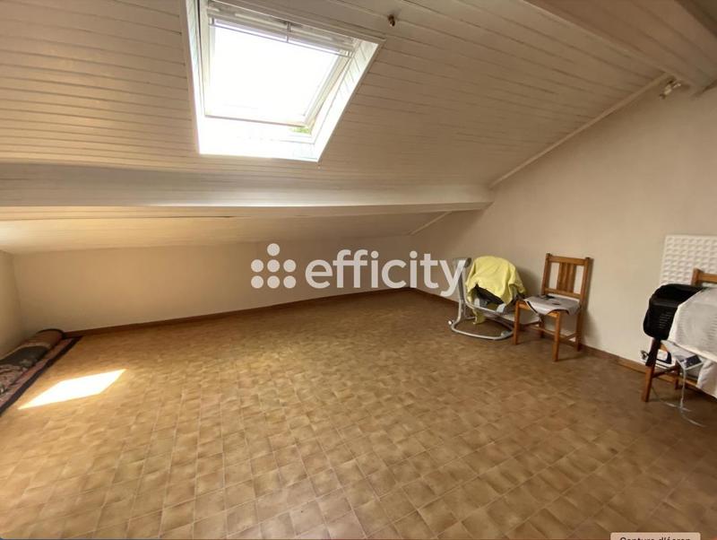 Maison - 158 m² - 6 pièces