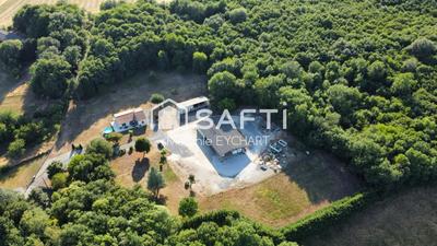 Maison - 131 m² - 3 pièces