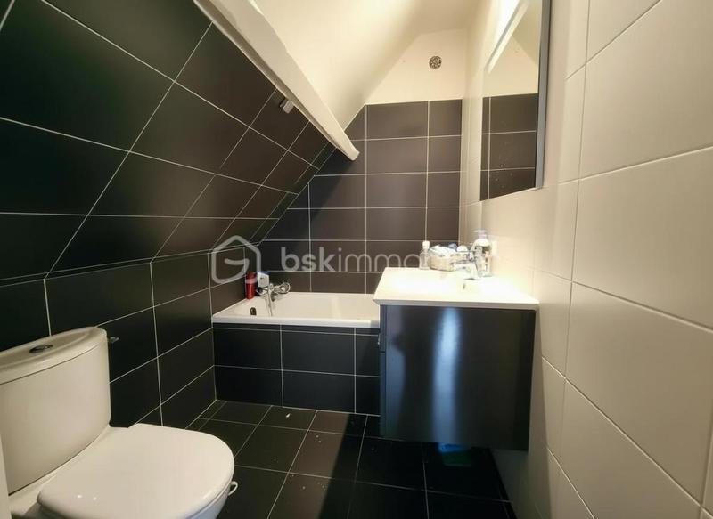 Maison - 154 m² - 8 pièces