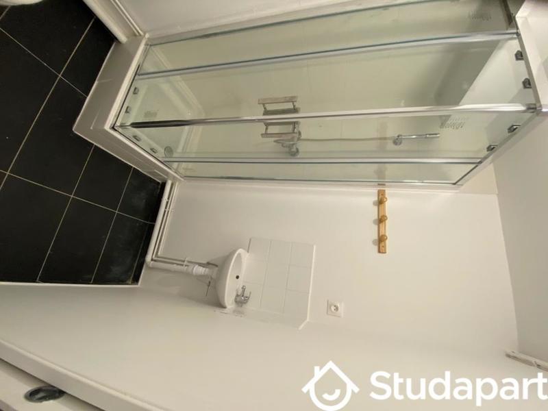 Chambre - 13 m² - 1 pièce