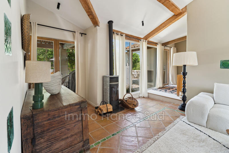 Villa - 200 m² - 8 pièces