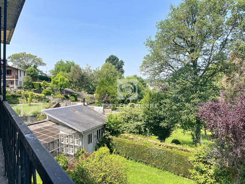 Maison - 190 m² - 9 pièces