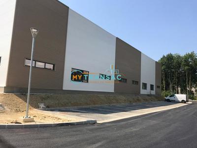 Local d'activité / Entrepôt - 221 m²