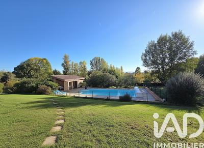 Maison - 176 m² - 6 pièces