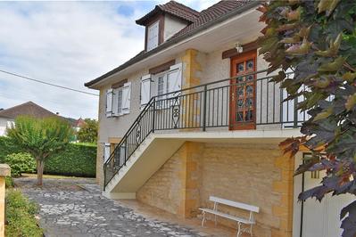 Maison - 146 m² - 7 pièces