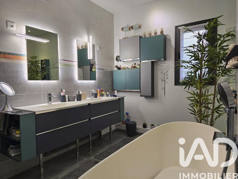 Maison de maîtres - 196 m² - 7 pièces