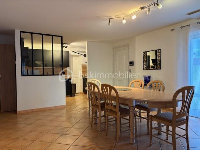 Maison - 104 m² - 4 pièces