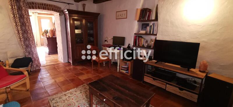 Maison - 300 m² - 11 pièces