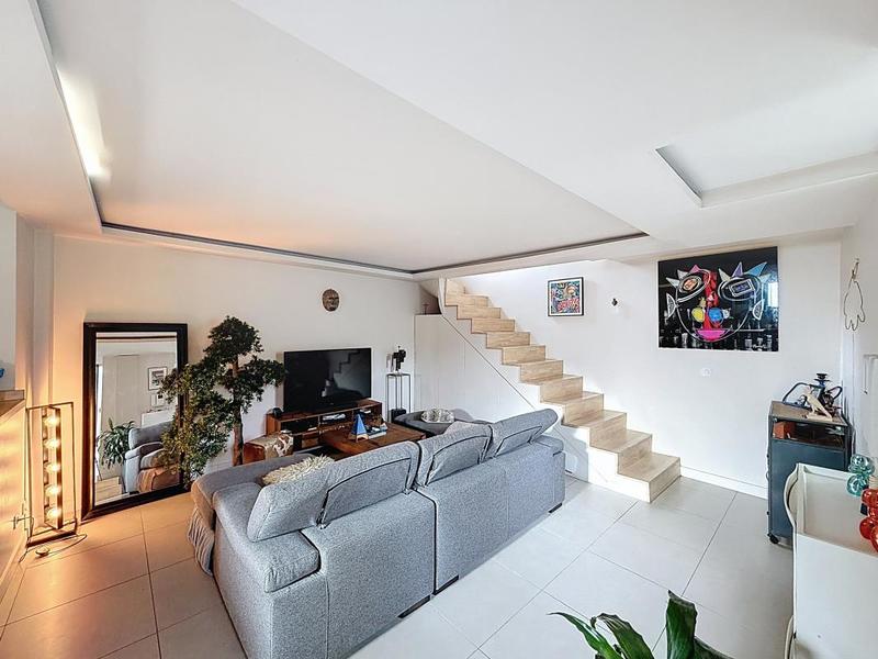 Appartement - 61 m² - 2 pièces