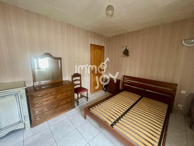 Maison - 145 m² - 6 pièces