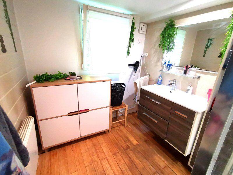 Maison - 207 m² - 8 pièces