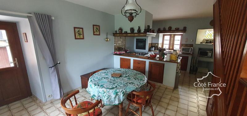 Propriété - 207 m² - 7 pièces