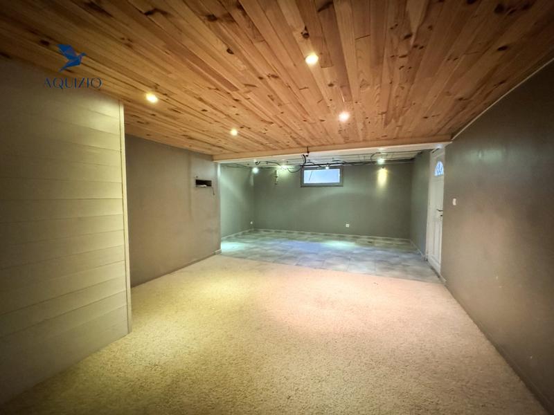 Villa - 261 m² - 8 pièces