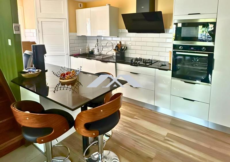 Duplex - 95 m² - 4 pièces