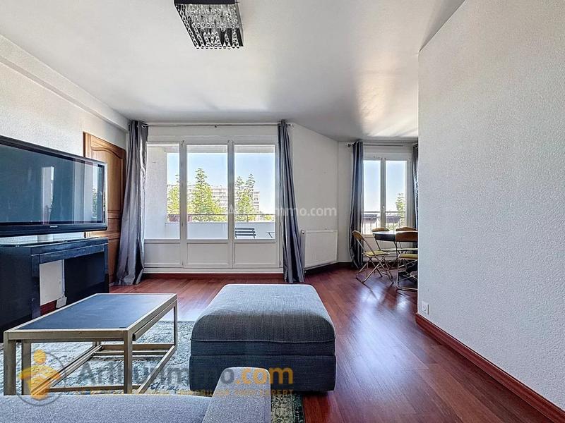 Appartement - 76 m² - 4 pièces