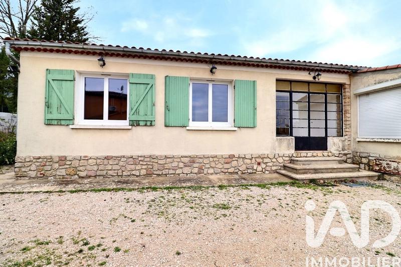 Maison - 92 m² - 4 pièces