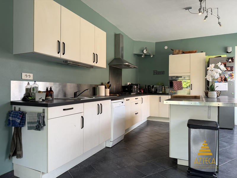 Maison - 176 m² - 8 pièces