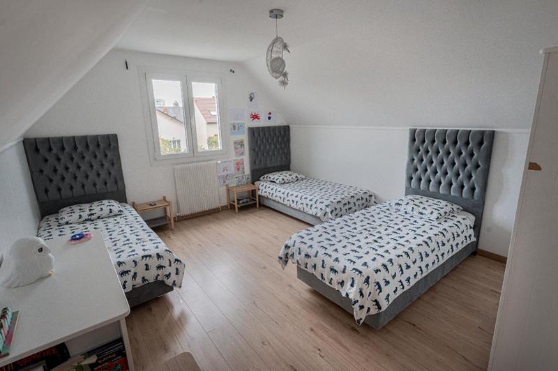 Maison - 300 m² - 10 pièces