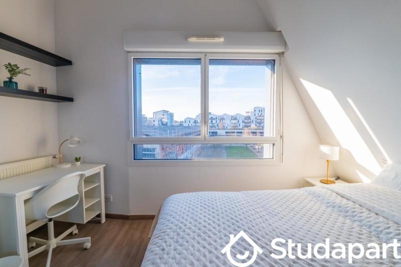 Chambre - 10 m² - 1 pièce