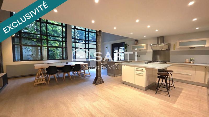 Maison - 327 m² - 7 pièces