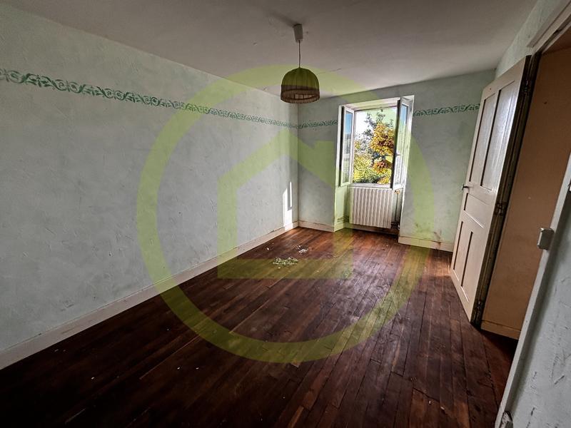 Propriété - 125 m² - 9 pièces