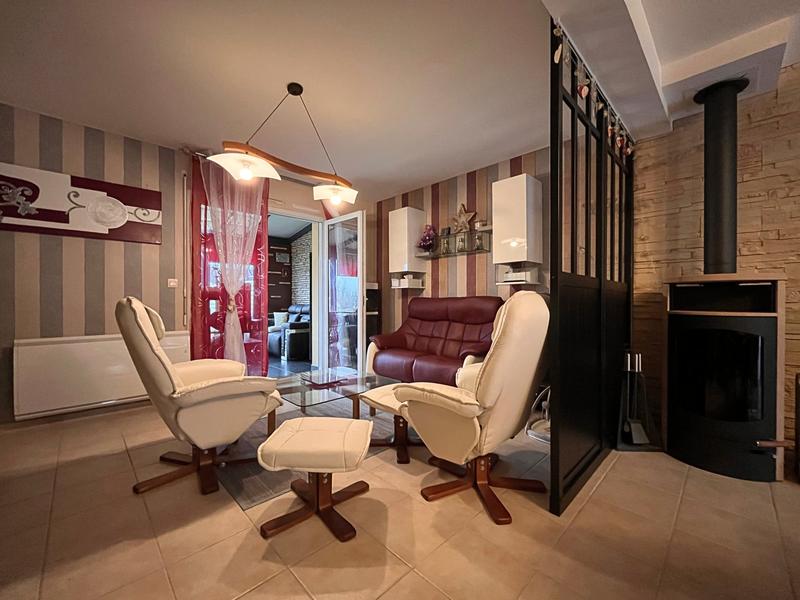 Maison - 104 m² - 6 pièces