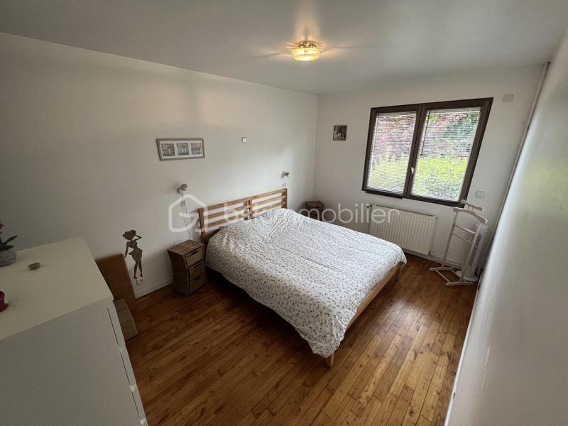 Maison - 185 m² - 8 pièces