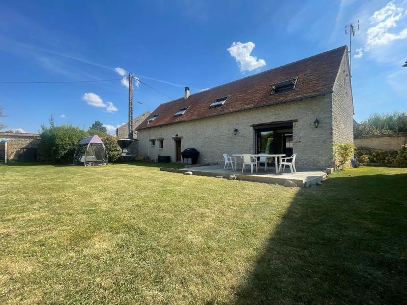 Maison en pierre - 198 m² - 10 pièces