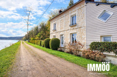Maison - 135 m² - 6 pièces