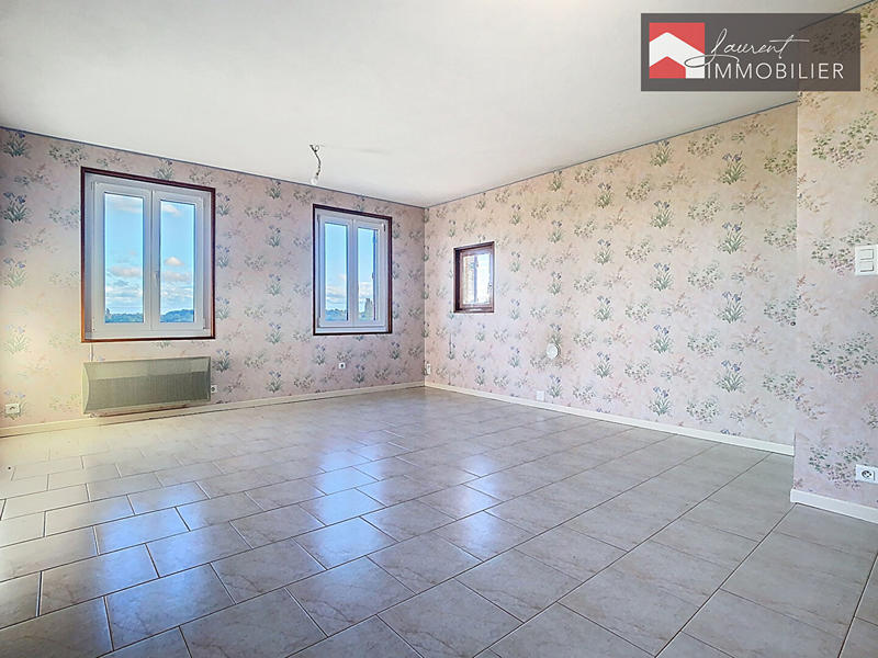 Maison - 158 m² - 7 pièces