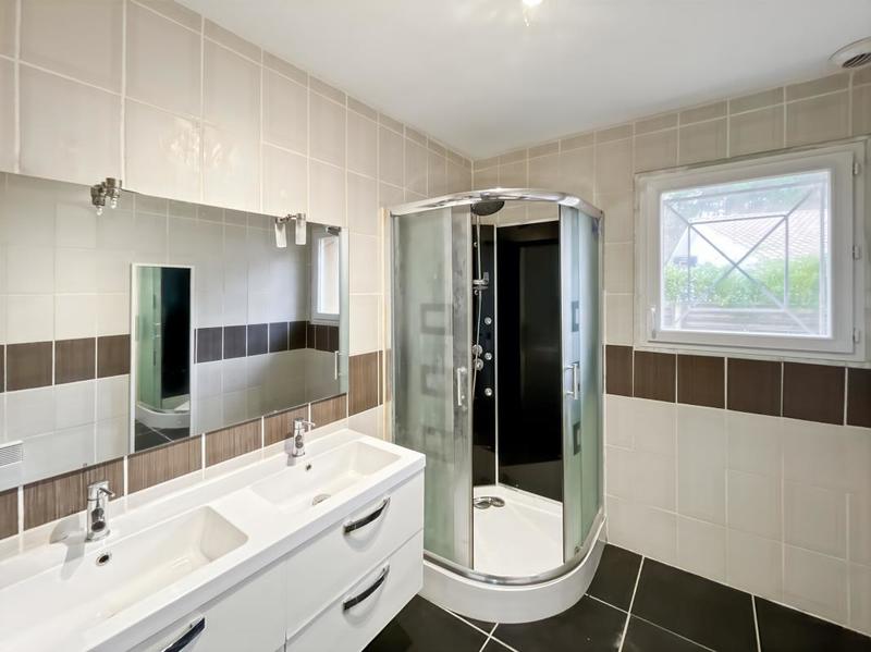 Maison - 94 m² - 4 pièces