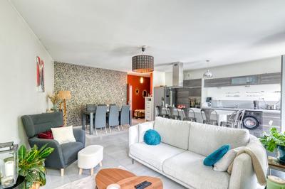 Appartement - 103 m² - 6 pièces