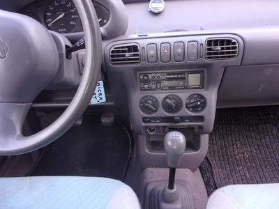 Nissan Micra 1.0 55cv