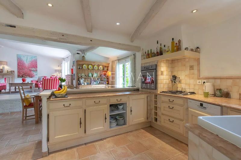 Villa - 260 m² - 8 pièces